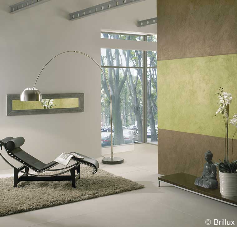 Metallische Wandgestaltung in gold - anmutig gl&auml;änzende, 
                            		warm changierende Oberfl&auml;chen